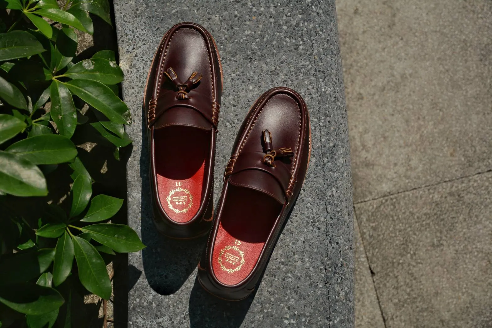 501 Wide-Front Tassel Loafer Chromexcel DarkBrown