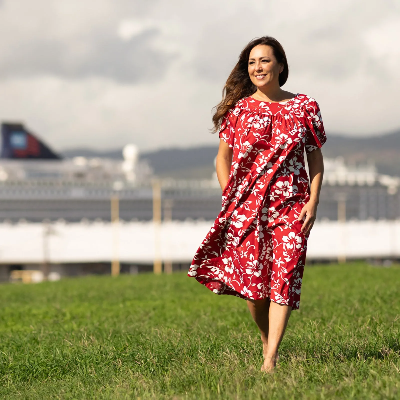 Classic Hibiscus Short Muu Muu