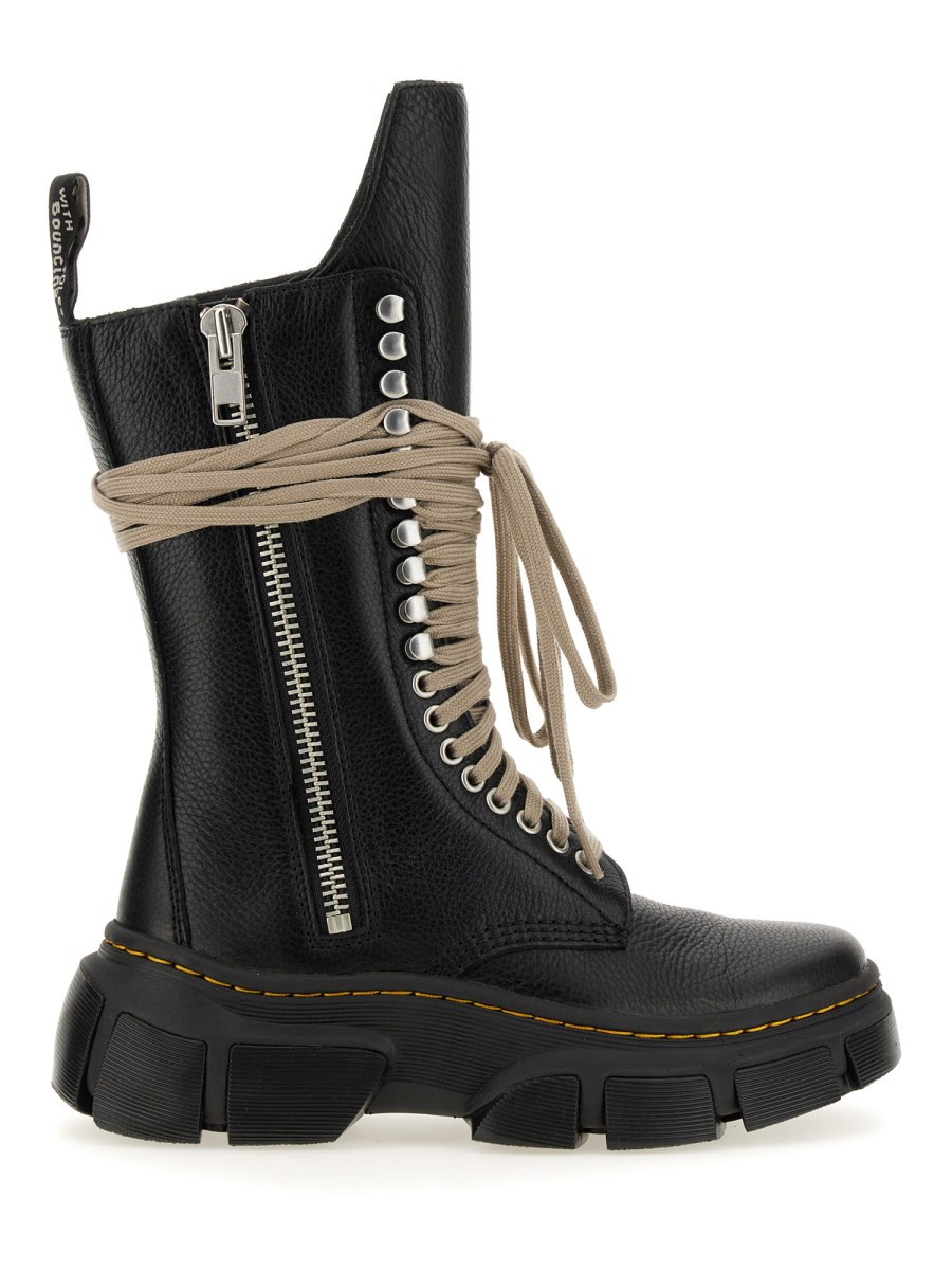 DR. MARTENS X RICK OWENS    1918 DMXL LEATHER BOOT