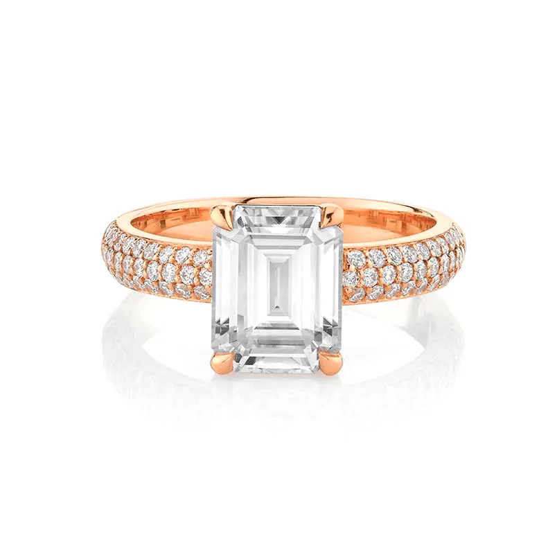 Emerald Cut Diamond Setting with Pavé Cloud Fit Band