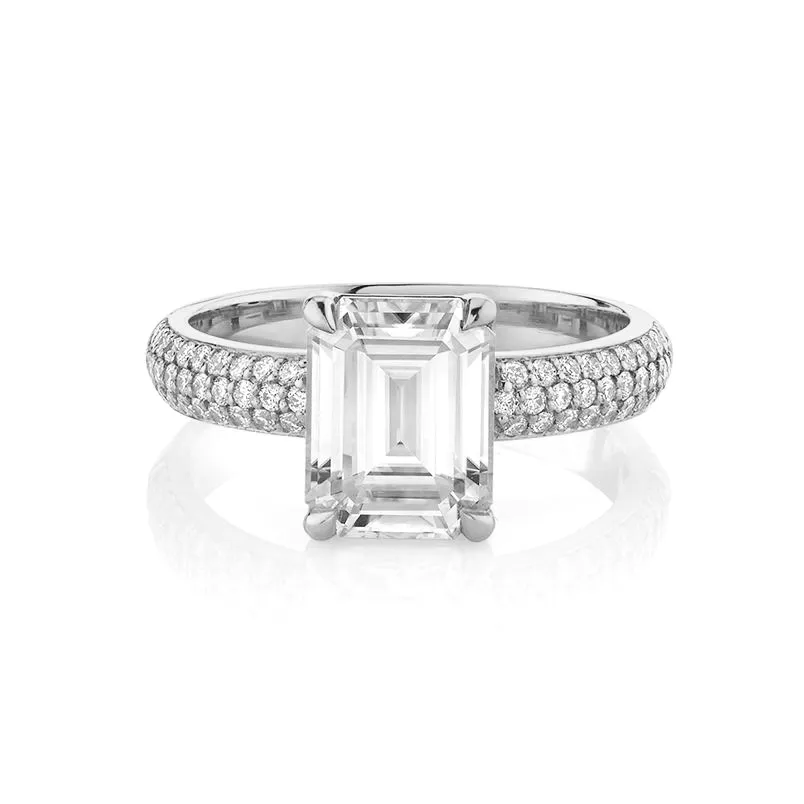 Emerald Cut Diamond Setting with Pavé Cloud Fit Band