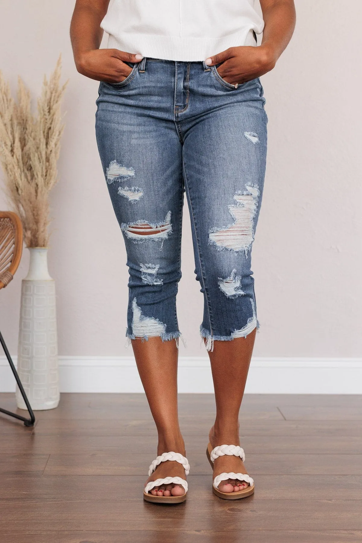 Judy Blue Mid-Rise Capris- Florence Wash