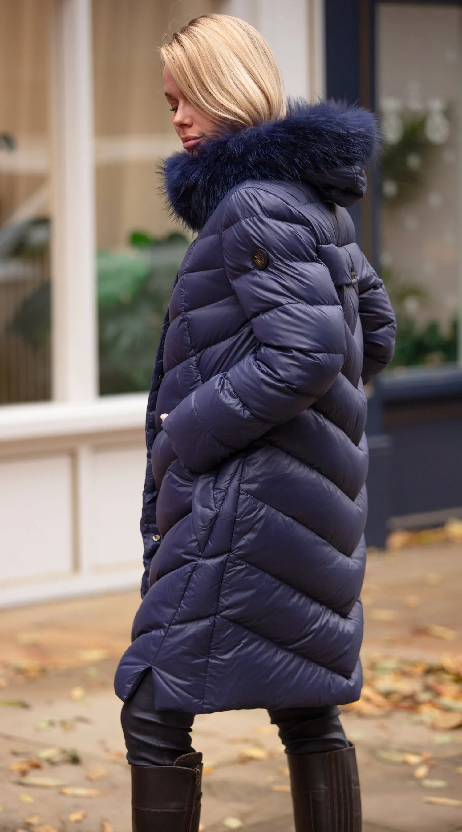 Luxy Midi Water-Repellent Down Jacket - Navy