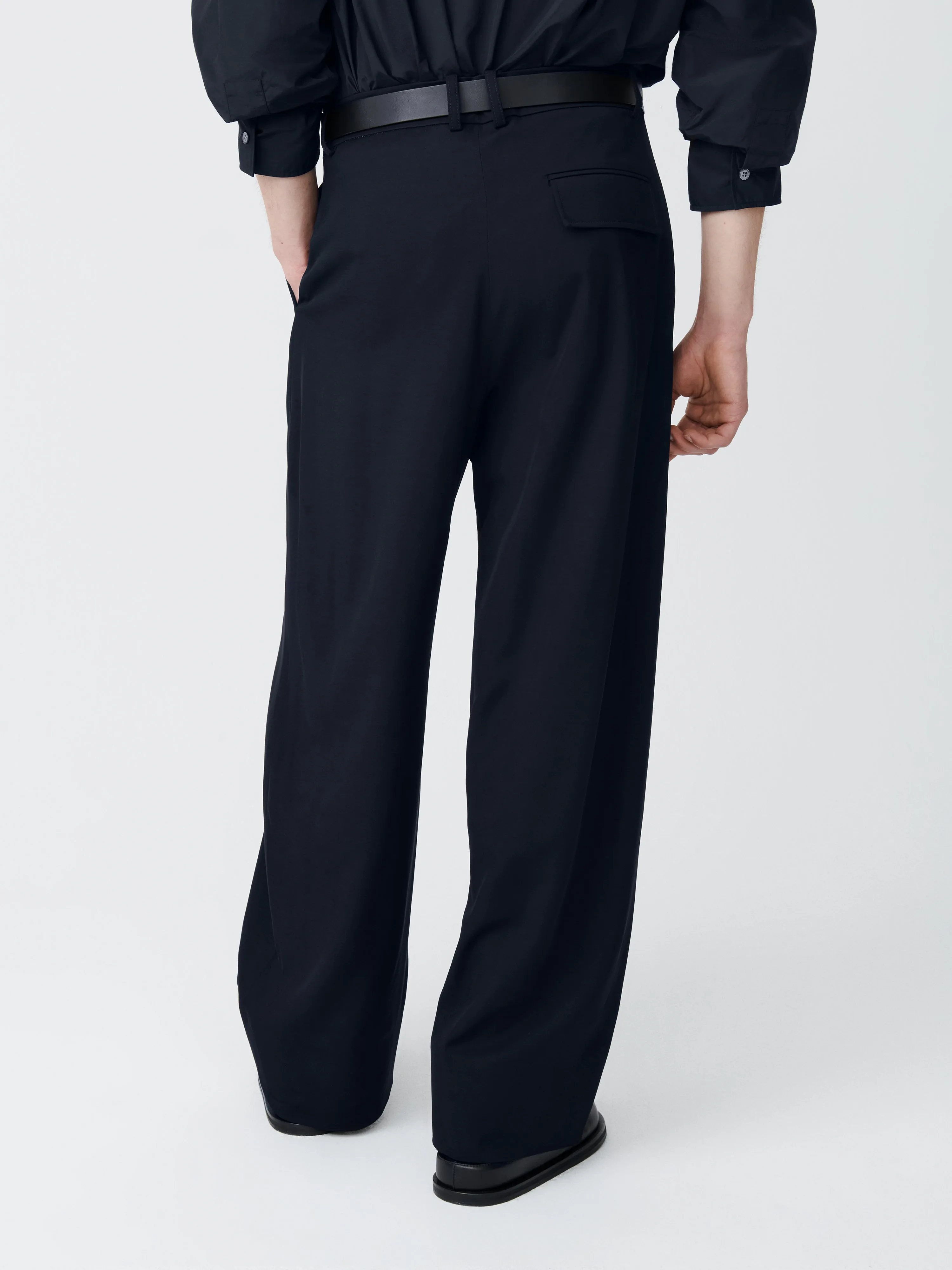 Nemo Pant in Darkest Navy