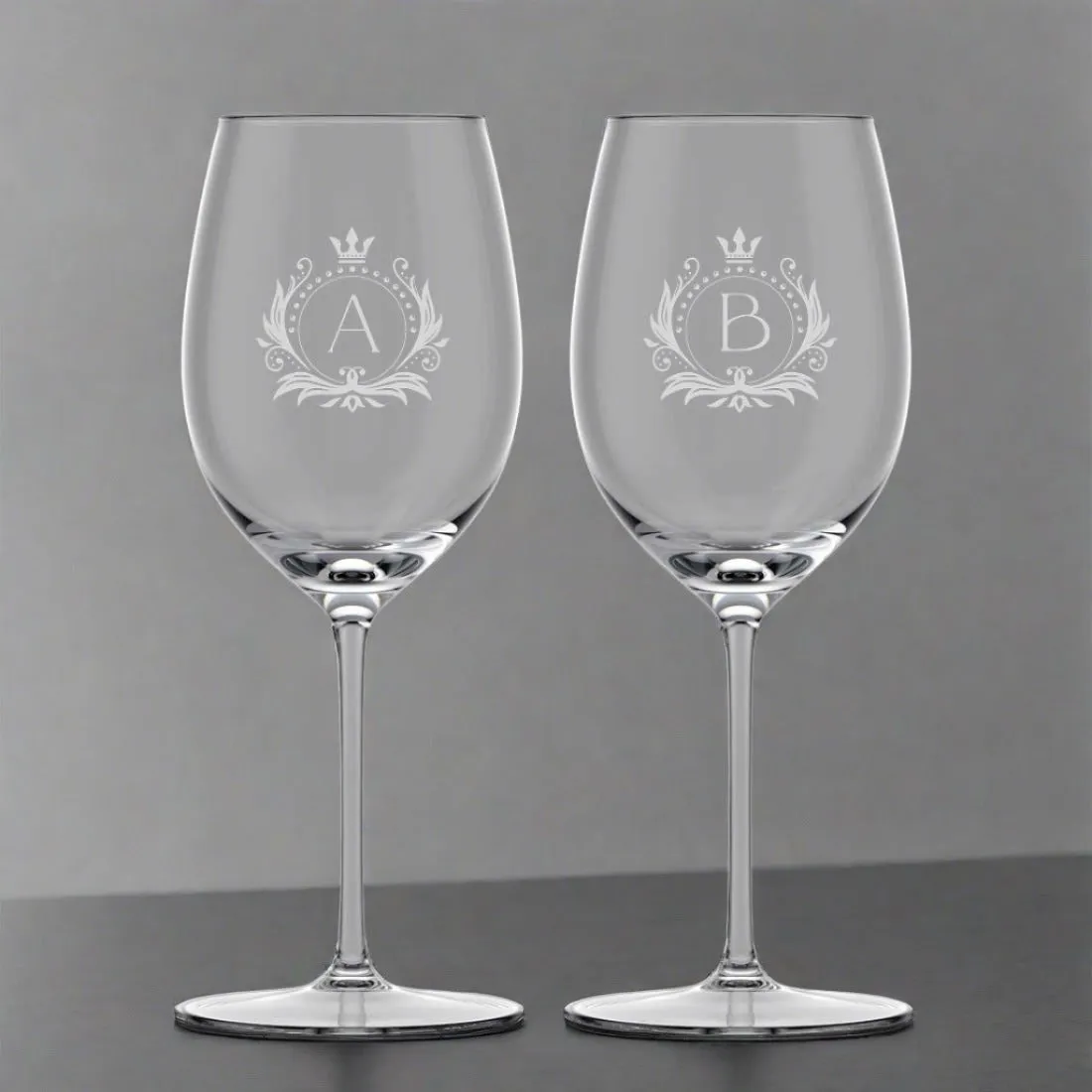 Personalized Wine Glasses for Couple Engraved with Monogram Design