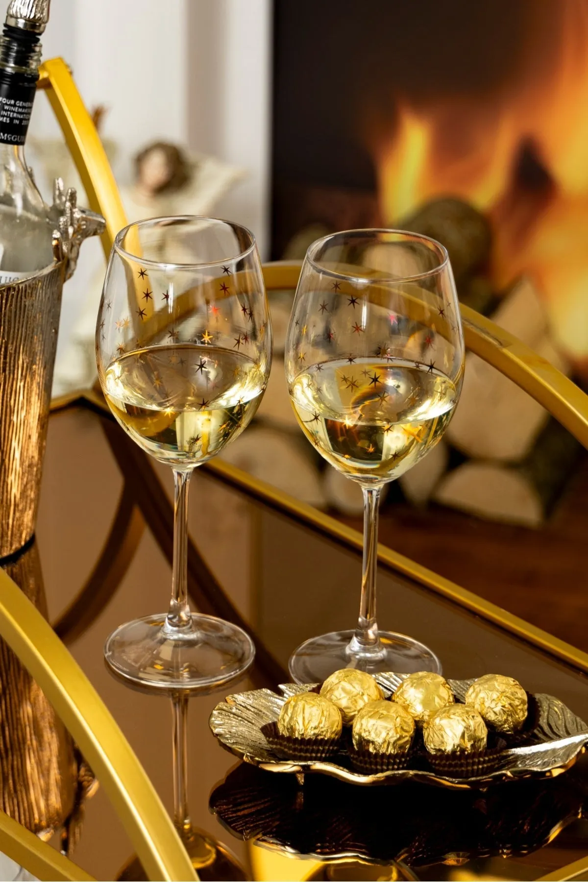 Set Of 4 Gold Star Wine Glasses