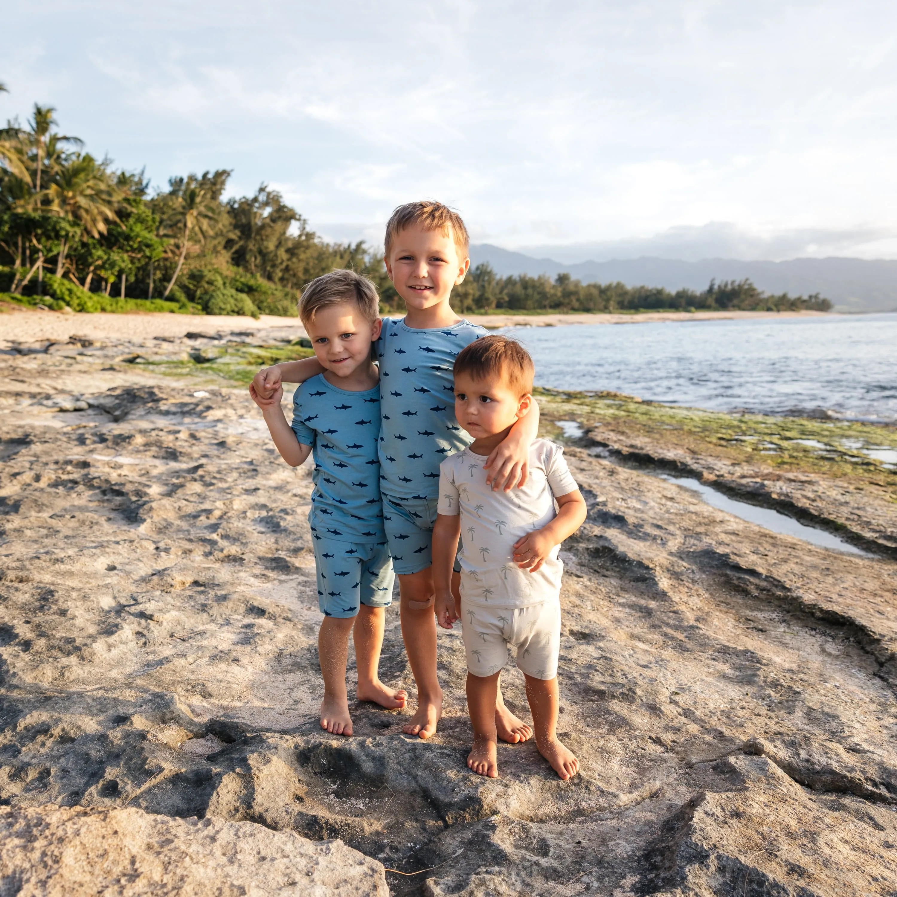 Short Sleeve Pajamas in Palm Tree