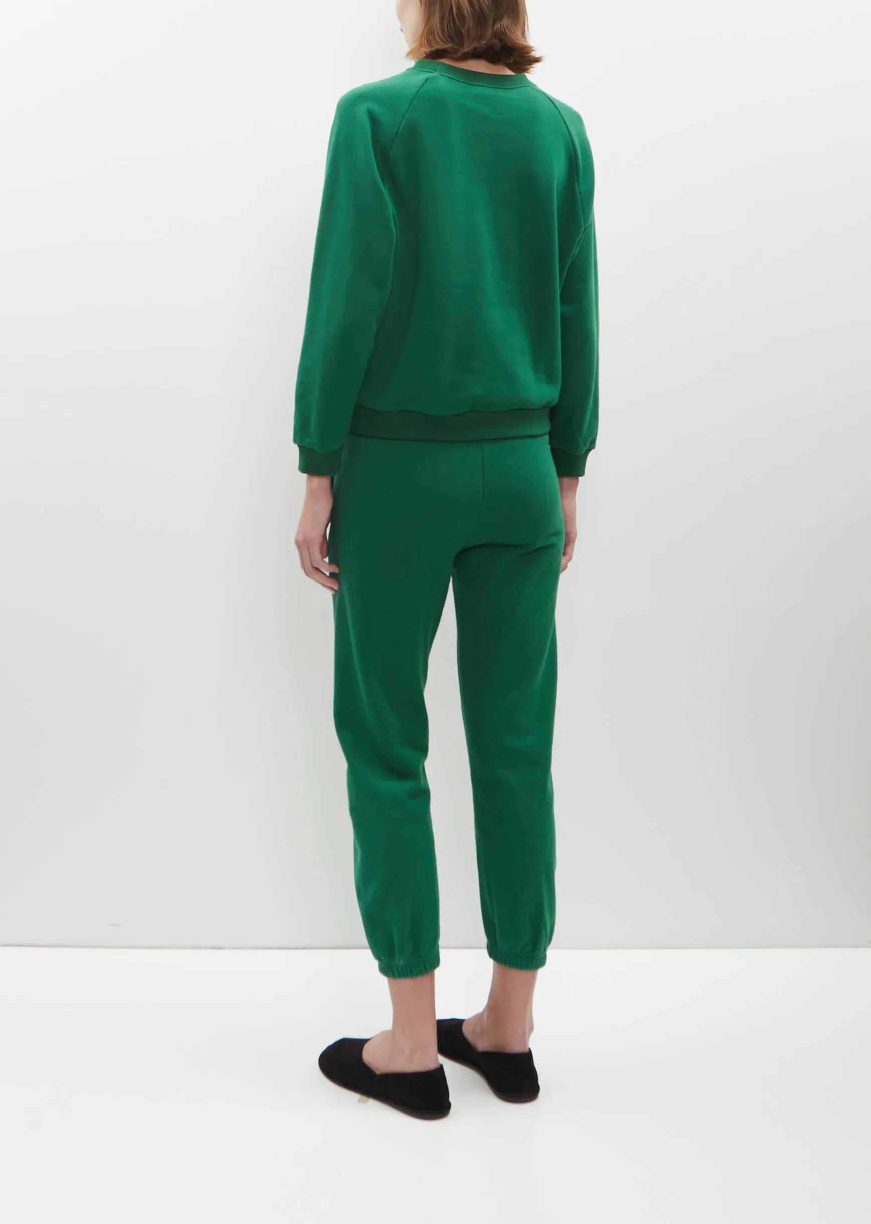 Studio Sweatshirt — Collegiate Green