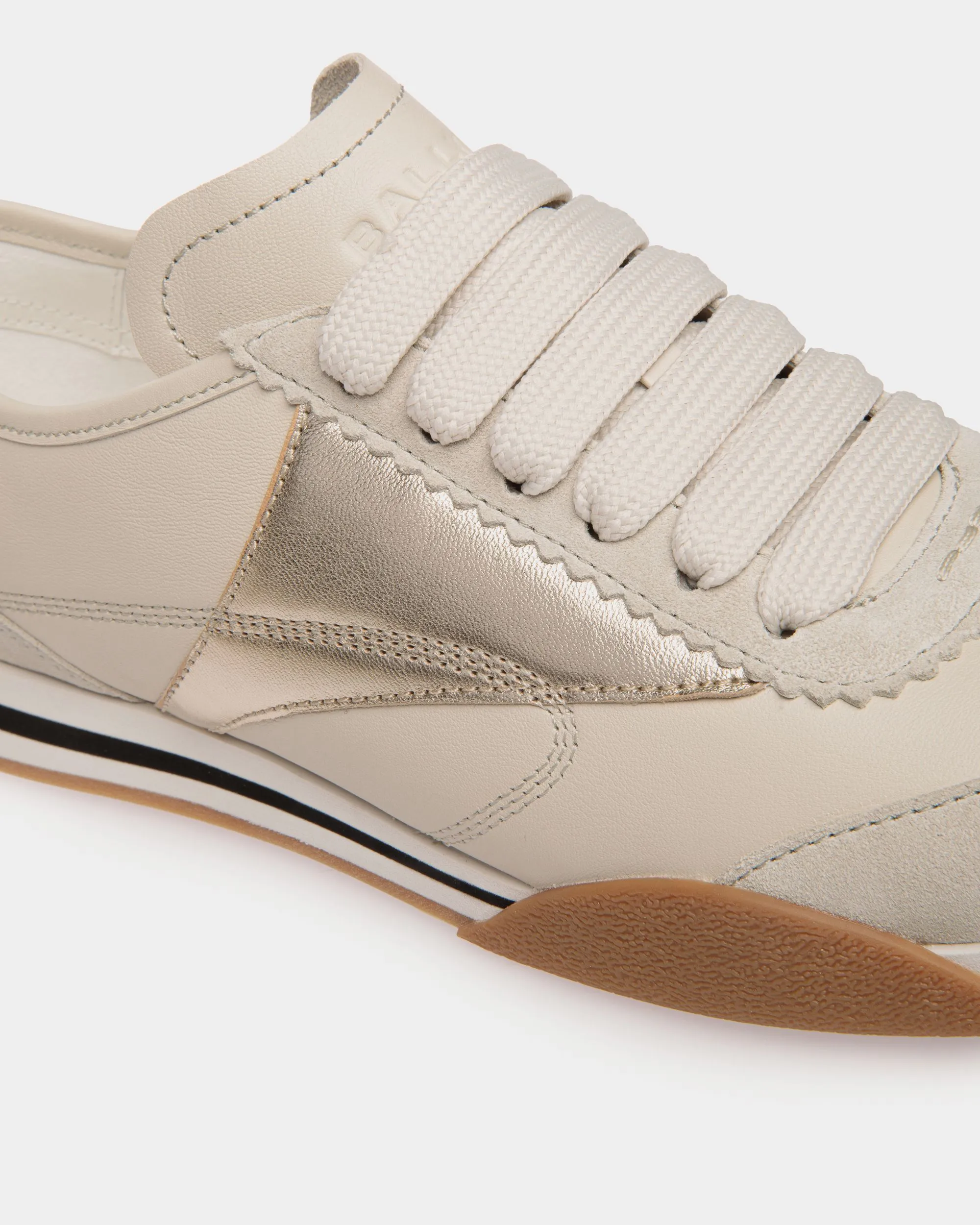 Sussex Sneaker In White And Gold Leather