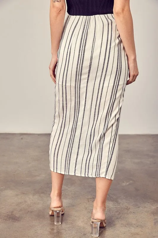 THOSE HIPS STRIPE OVERLAP SKORT